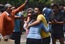 Un puissant séisme secoue Mexico, 13 tués dans un accident d’hélicoptère