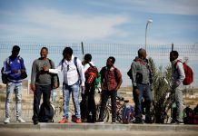 Israël: la justice suspend un plan d’expulsion de milliers d’Africains