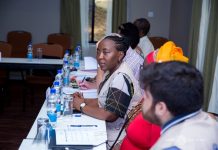 Élections en Sierra Leone: les deux principaux candidats largement en tête (résultats partiels)