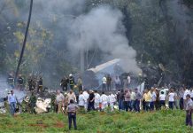 Crash d’un avion à La Havane: trois survivants « dans un état critique »