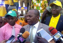 Guinée: léger réajustement du nouveau gouvernement