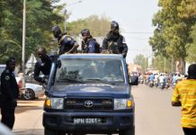 Burkina: deux morts dans une triple attaque