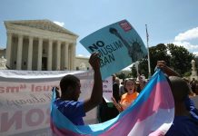 La Cour suprême valide le décret migratoire très controversé de Trump