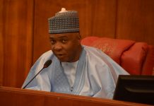 Nigeria: le président du Sénat se déclare candidat à la présidentielle face à Buhari