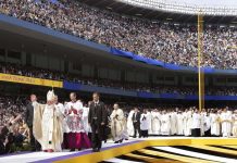 USA: une enquête accuse 300 prêtres de pédophilie