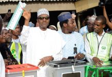 Le président nigérian se défend après la nomination de sa nièce à la commission électorale