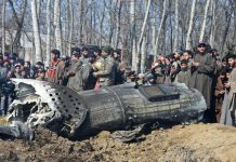 Le Pakistan affirme avoir abattu deux avions indiens dans son espace aérien