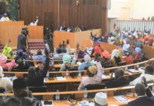 Sénégal: le Parlement adopte la réforme constitutionnelle