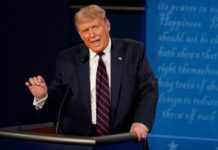 Etats-Unis: Biden traite Trump de «menteur» et passe à l’offensive lors d’un débat confus