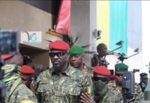 Guinée: la junte dévoile la charte de la transition