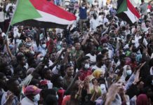 Les Soudanais continuent de tenir tête à l’armée