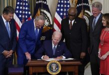 Etats-Unis: Biden promulgue son plan d’investissement sur le climat et la santé