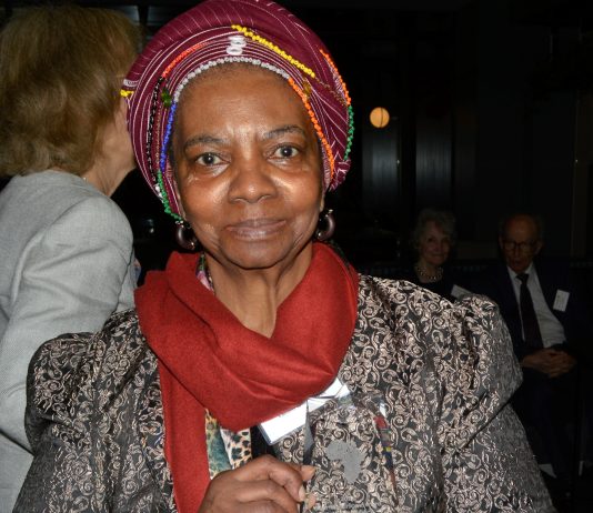 Ambassador Mfeketo receives African Star Award From The Uplifting Africa Program