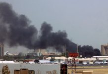 Soudan: Raids aériens et combats à Khartoum entre l’armée et paramilitaires, trois morts