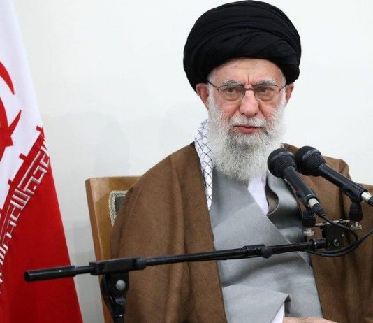 Etats-Unis: Trump annonce la mort du guide suprême iranien Khamenei