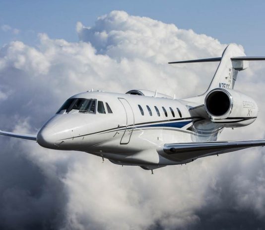 Deux pilotes américains détenus en Guinée