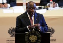 Ramaphosa dénonce le nouvel ordre mondial et s’en prend à Trump.