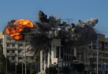 Le président Trump a déclaré mardi avoir accepté de suspendre les bombardements contre l’Iran